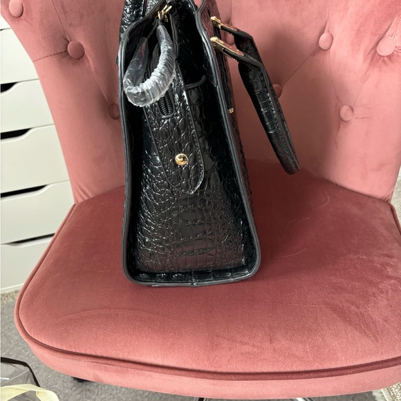 Re-purposed LV 2 in 1 Snake skin Kelli Bag & wristlet - Picture 5 of 11